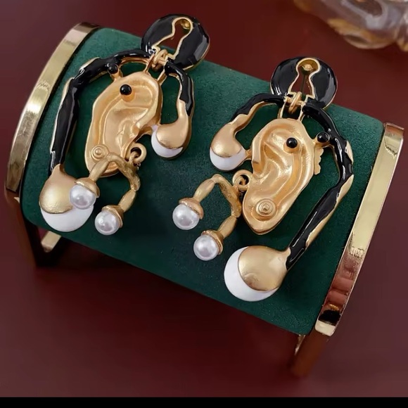 Schiaparelli Inspired Statement Earrings Gold Tone Runway Long Big - Picture 3 of 12